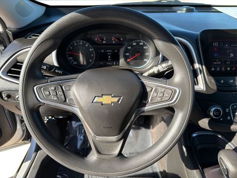 Used 2022 Chevrolet Malibu LT image 17