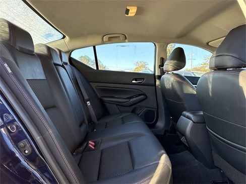 Used 2023 Nissan Altima 2.5 SR image 13