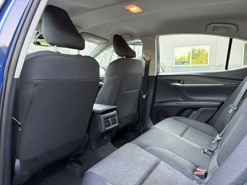 Used 2025 Toyota Camry LE FWD image 12