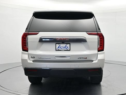 Used 2024 GMC Yukon XL AT4 AWD/4WD image 6
