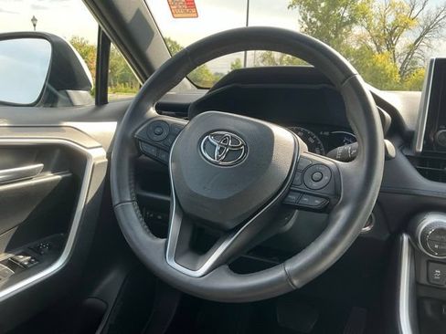 Used 2023 Toyota RAV4 SE AWD/4WD image 22