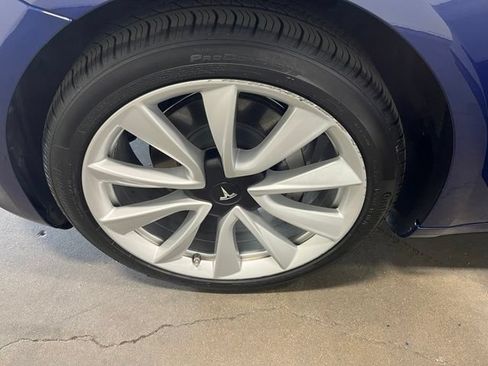 Used 2020 Tesla Model 3 Long Range AWD/4WD image 29