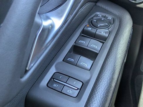 Used 2022 GMC Yukon Denali AWD/4WD image 20