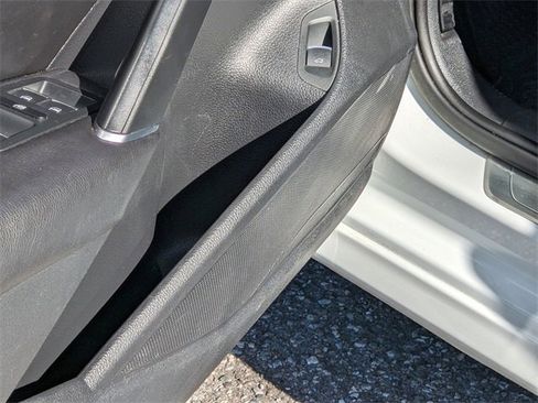 Used 2016 Volkswagen Passat 1.8T image 22