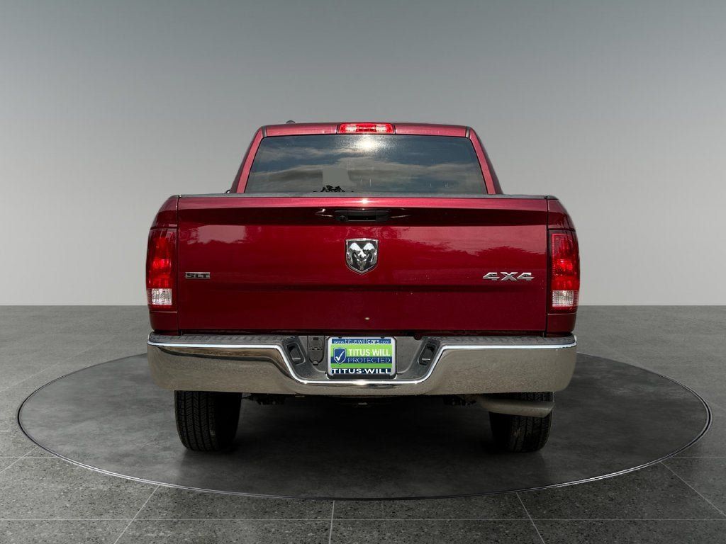 Used 2022 RAM 1500 Classic SLT AWD/4WD image 9