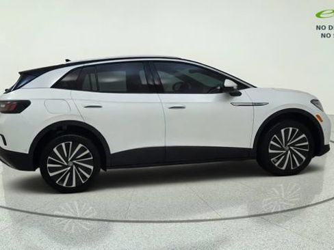 Used 2023 Volkswagen ID.4 Pro S Plus AWD/4WD image 8