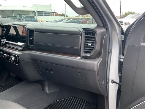 Used 2025 GMC Sierra 1500 Elevation AWD/4WD image 25