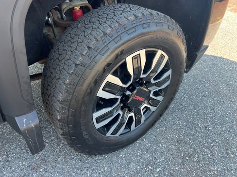 Used 2022 GMC Sierra 2500 AT4 w/ Gooseneck/5TH Wheel Package image 13