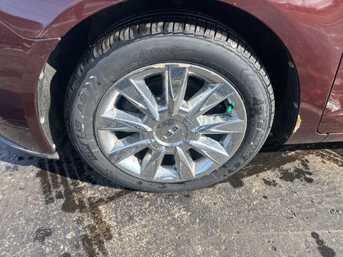 Used 2012 Lincoln MKZ image 36