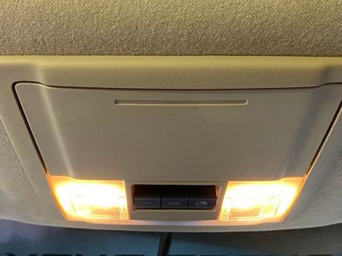 Used 2016 Ford F350 Lariat w/ Lariat Ultimate Package image 33