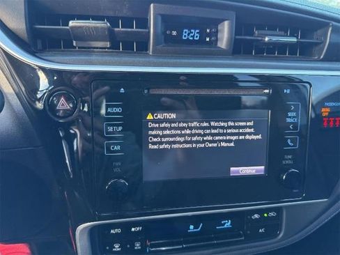 Used 2018 Toyota Corolla SE image 17