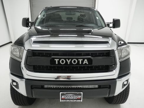Used 2014 Toyota Tundra SR5 w/ SR5 Upgrade Package AWD/4WD image 2