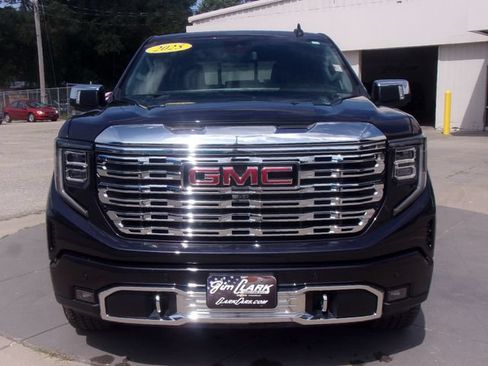 Used 2025 GMC Sierra 1500 Denali AWD/4WD image 22