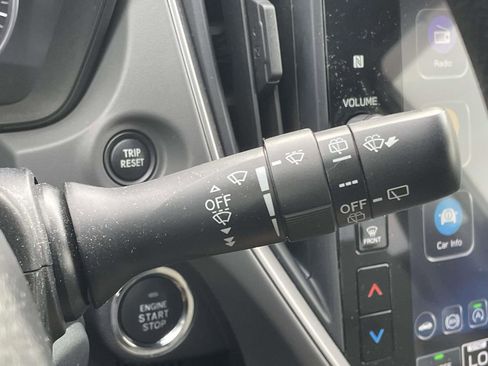 Used 2024 Subaru Crosstrek 2.0i Premium image 13