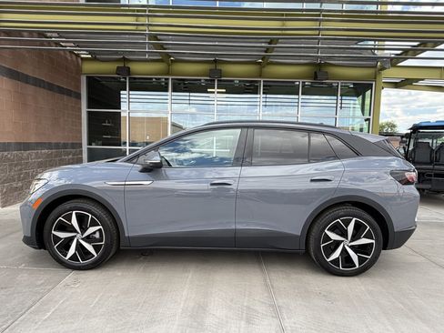 Used 2023 Volkswagen ID.4 Pro S image 7