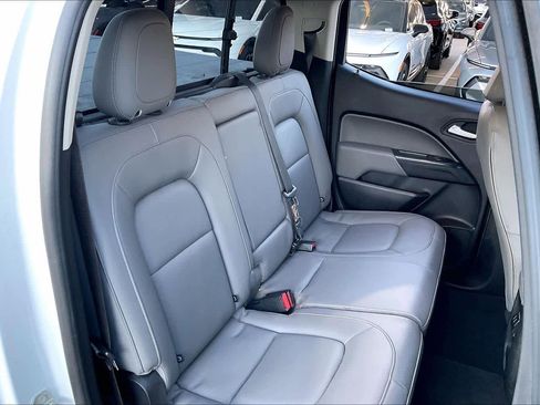 Used 2018 Chevrolet Colorado LT w/ Luxury Package, Chrome image 18