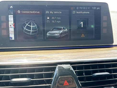 Used 2018 BMW 530e RWD image 30