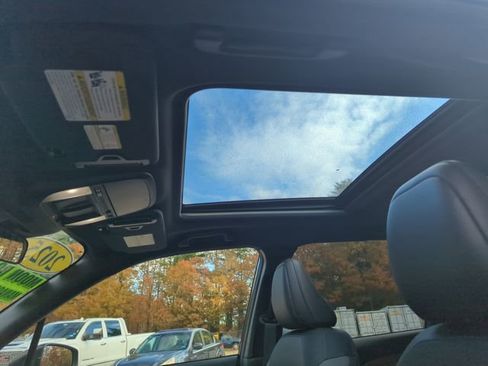 Certified 2025 Subaru Forester Sport image 28