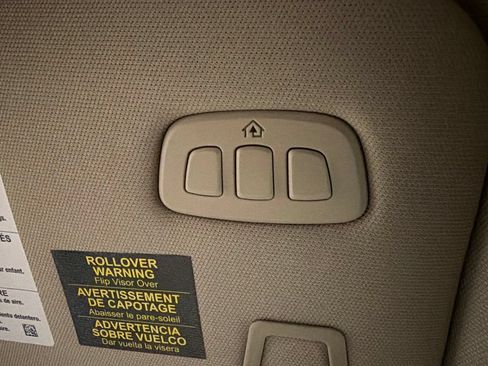 Certified 2025 Lincoln Corsair AWD w/ Equipment Group 101A image 25
