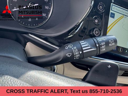 Used 2022 Buick Envision Avenir w/ Technology Package II image 22