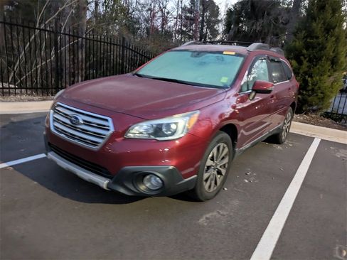 Used 2017 Subaru Outback 2.5i Limited image 3
