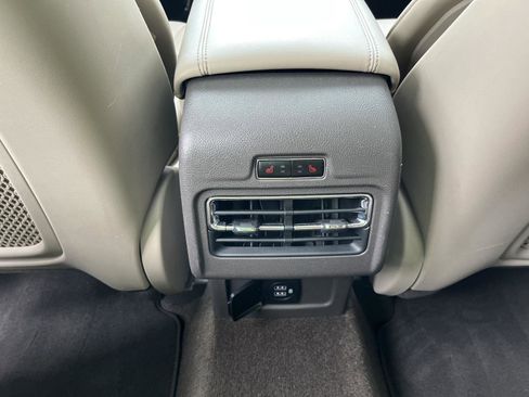 Used 2022 Lincoln Corsair Reserve w/ Equipment Group 201A FWD image 13