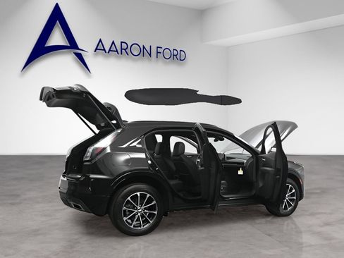 Used 2024 Cadillac XT4 Sport image 4