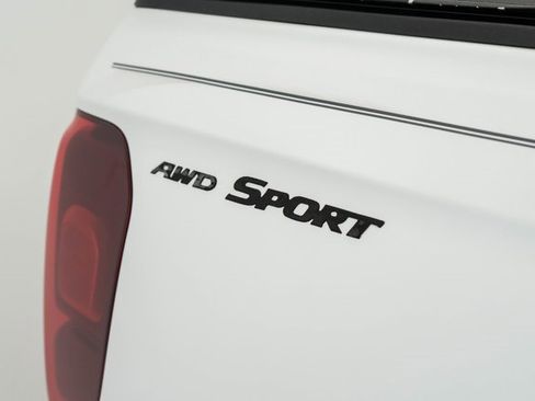 Used 2020 Honda Ridgeline Sport image 10