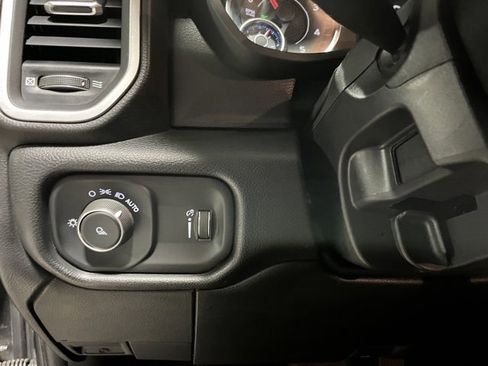 Used 2022 RAM 3500 Big Horn image 19