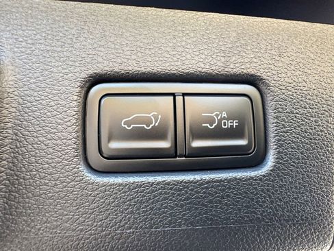 Certified 2025 Kia Telluride S FWD image 19