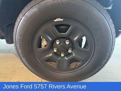 Used 2023 Jeep Wrangler Sport image 3