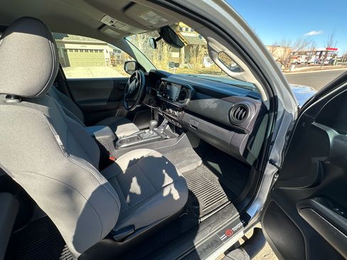 Used 2022 Toyota Tacoma SR5 image 12