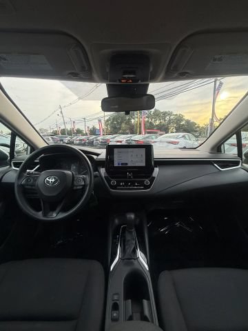 Used 2023 Toyota Corolla LE FWD image 18