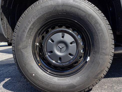 New 2024 Mercedes-Benz Sprinter 2500 image 24