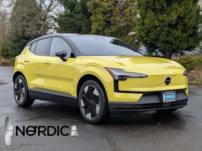 Used 2025 Volvo EX30 Ultra w/ Climate Package