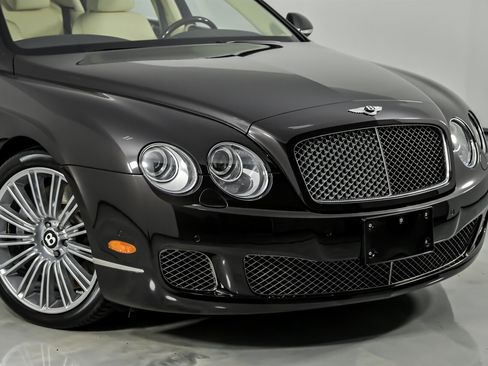 Used 2012 Bentley Flying Spur Flying Spur Speed image 2