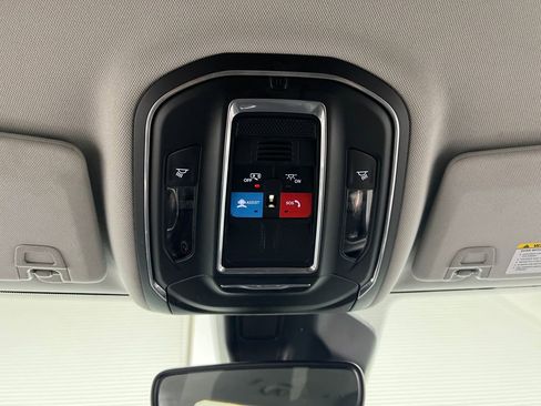 Used 2023 Jeep Grand Cherokee L Laredo image 63