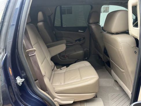 Used 2019 GMC Yukon SLT w/ Premium Edition image 32