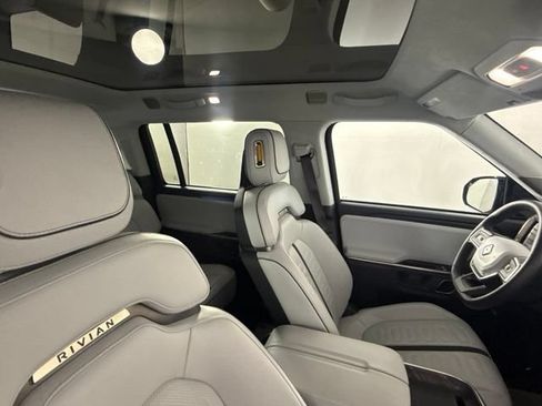 Used 2023 Rivian R1S Adventure AWD/4WD image 38