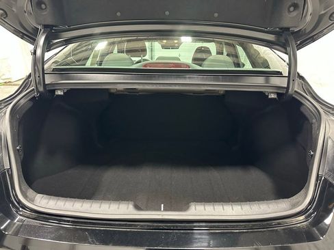 Used 2025 Hyundai Elantra Sport image 42