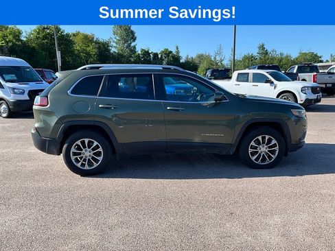 Used 2019 Jeep Cherokee Latitude Plus AWD/4WD image 8