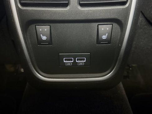 Used 2018 Dodge Charger GT AWD/4WD image 32