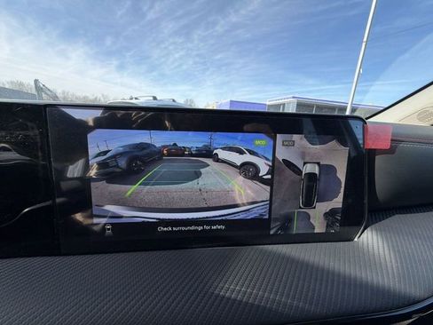 New 2026 Nissan Kicks SR w/ Cold Weather Package image 17