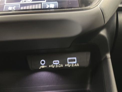 Used 2025 Subaru Crosstrek 2.5i Limited w/ Crosstrek Mirror Package AWD/4WD image 14