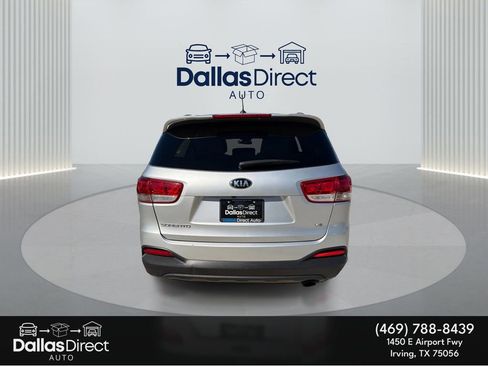 Used 2017 Kia Sorento LX V6 image 7