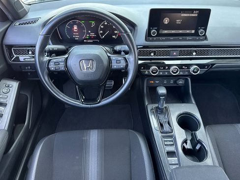 Used 2025 Honda Civic Sport image 15