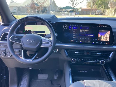 New 2025 Chevrolet Suburban RST w/ Advanced Technology Package image 14