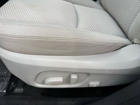 Used 2016 Subaru Forester 2.5i Premium w/ Popular Package #2 AWD/4WD image 27