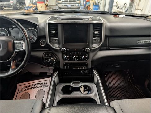 Used 2019 RAM 1500 Big Horn AWD/4WD image 14