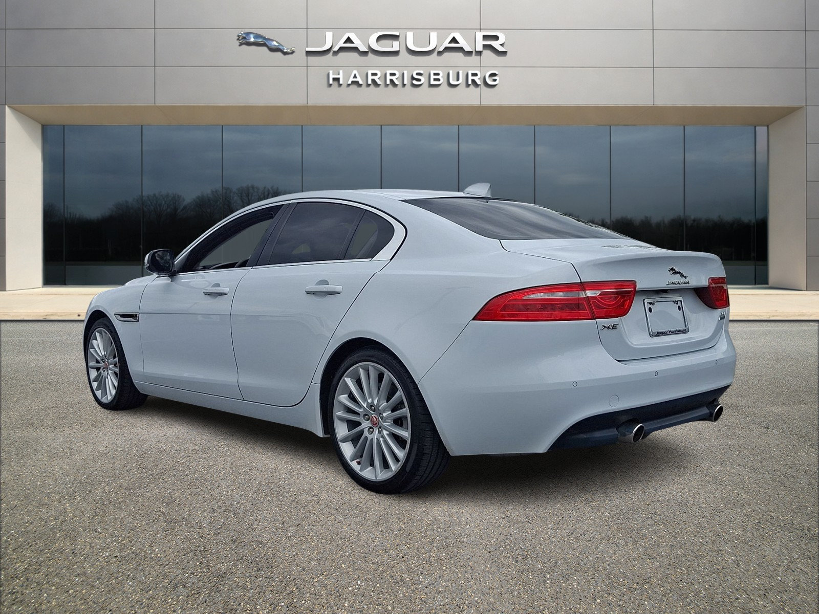 Used 2018 Jaguar XE Portfolio AWD/4WD image 2